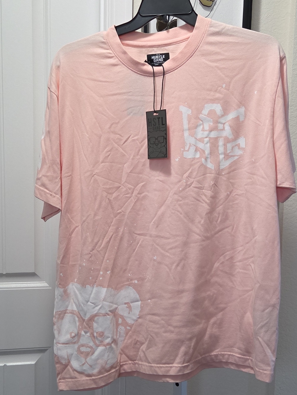 Hustle Gang Men’s Light Pink Graphic Short-Sleeve Tee